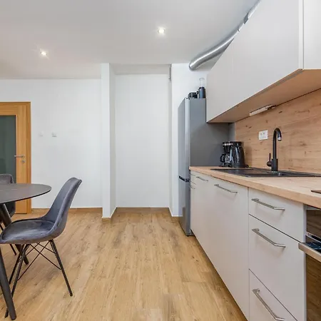 Amazing Apartment In Zadar With Kitchen Esterno foto